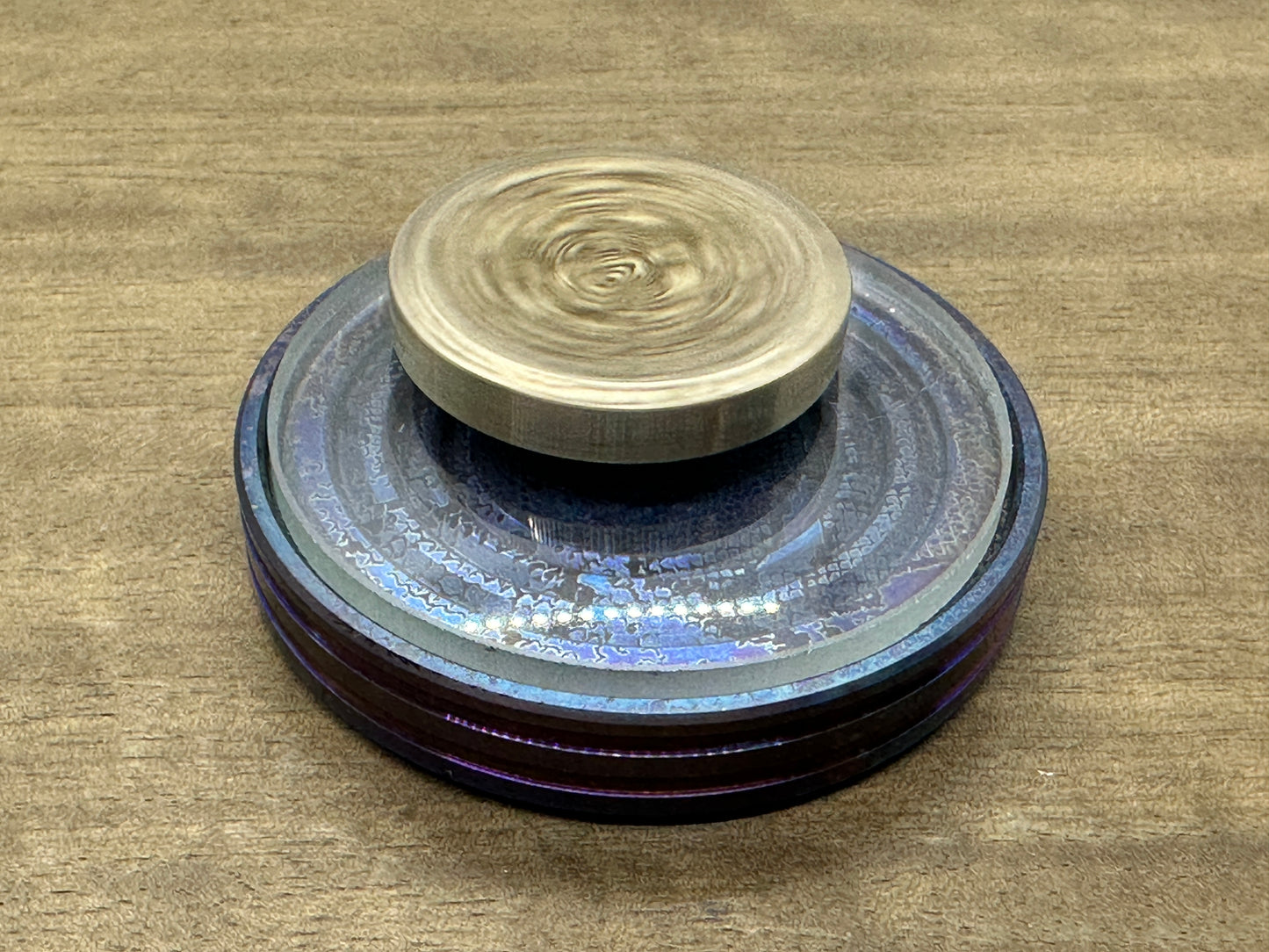 Dama AEGR pattern engraved Brass Spinning Worry Coin Spinning Top