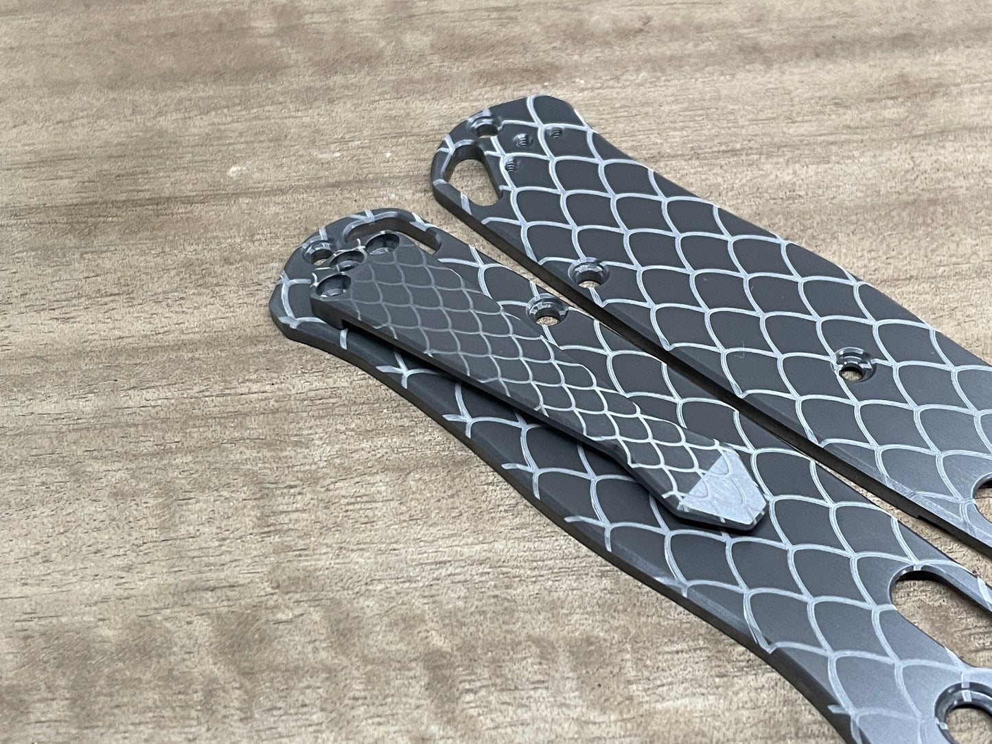 DRAGONSKIN engraved Black Zirconium Dmd CLIP for most Benchmade models
