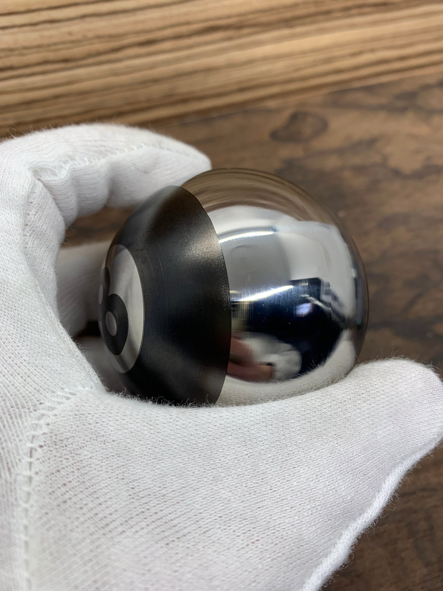 2.15" The 8 Solid Polished Stainless Steel Giga SPHERE + TurboGlow stand