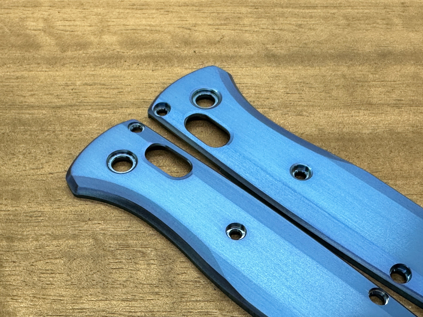 BLUE anodized Titanium Scales for Benchmade Bugout 535