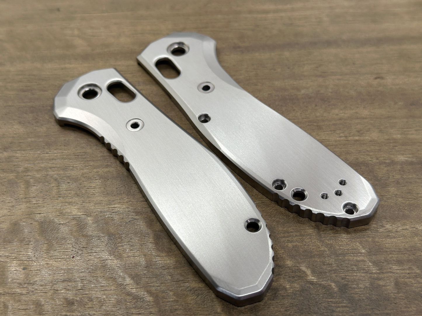 Brushed Titanium Scales for Benchmade GRIPTILIAN 551 & 550