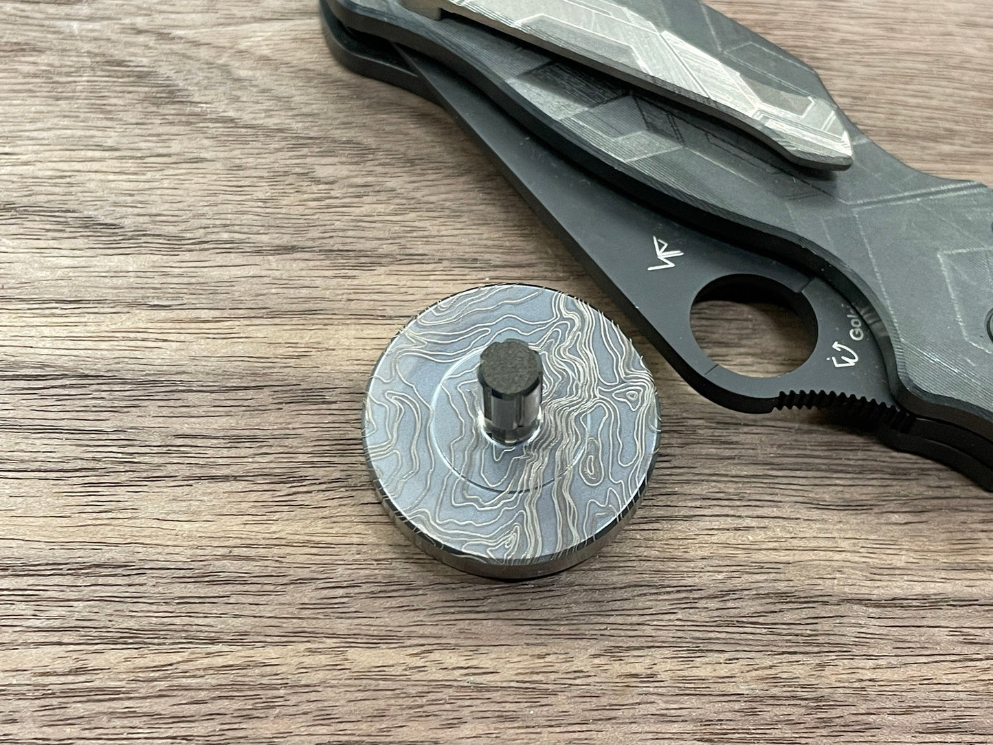 Black TOPO engraved Spinning Top PERFORMER