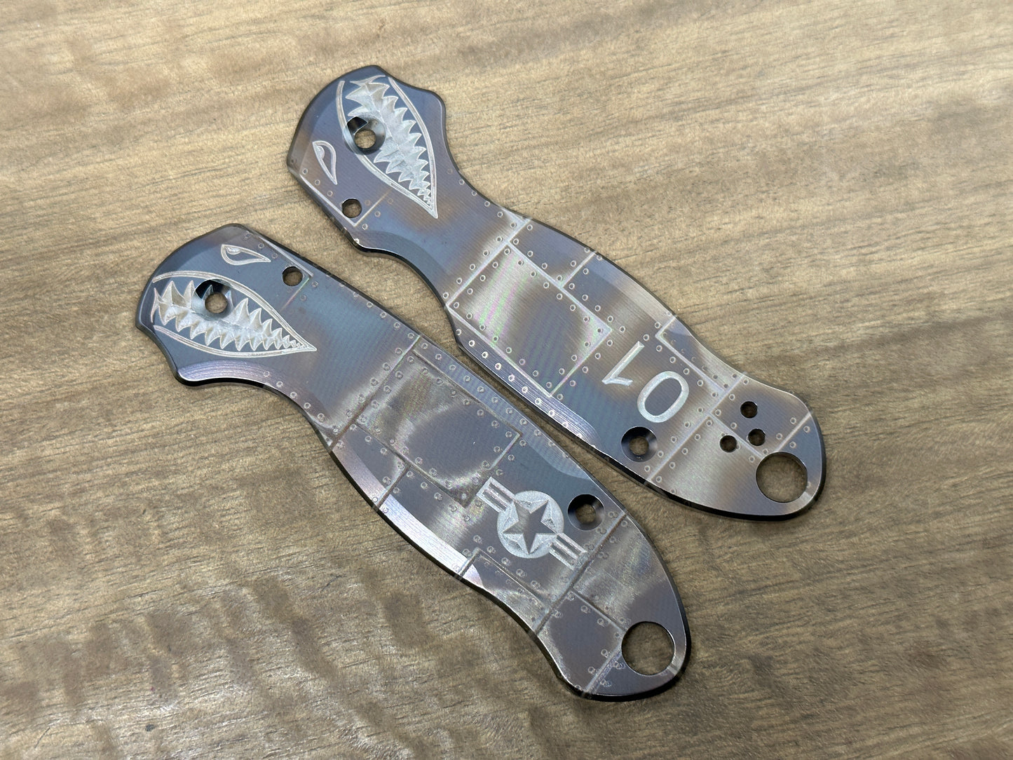 Black P40 Riveted Airplane engraved Titanium Scales for Spyderco Para 3