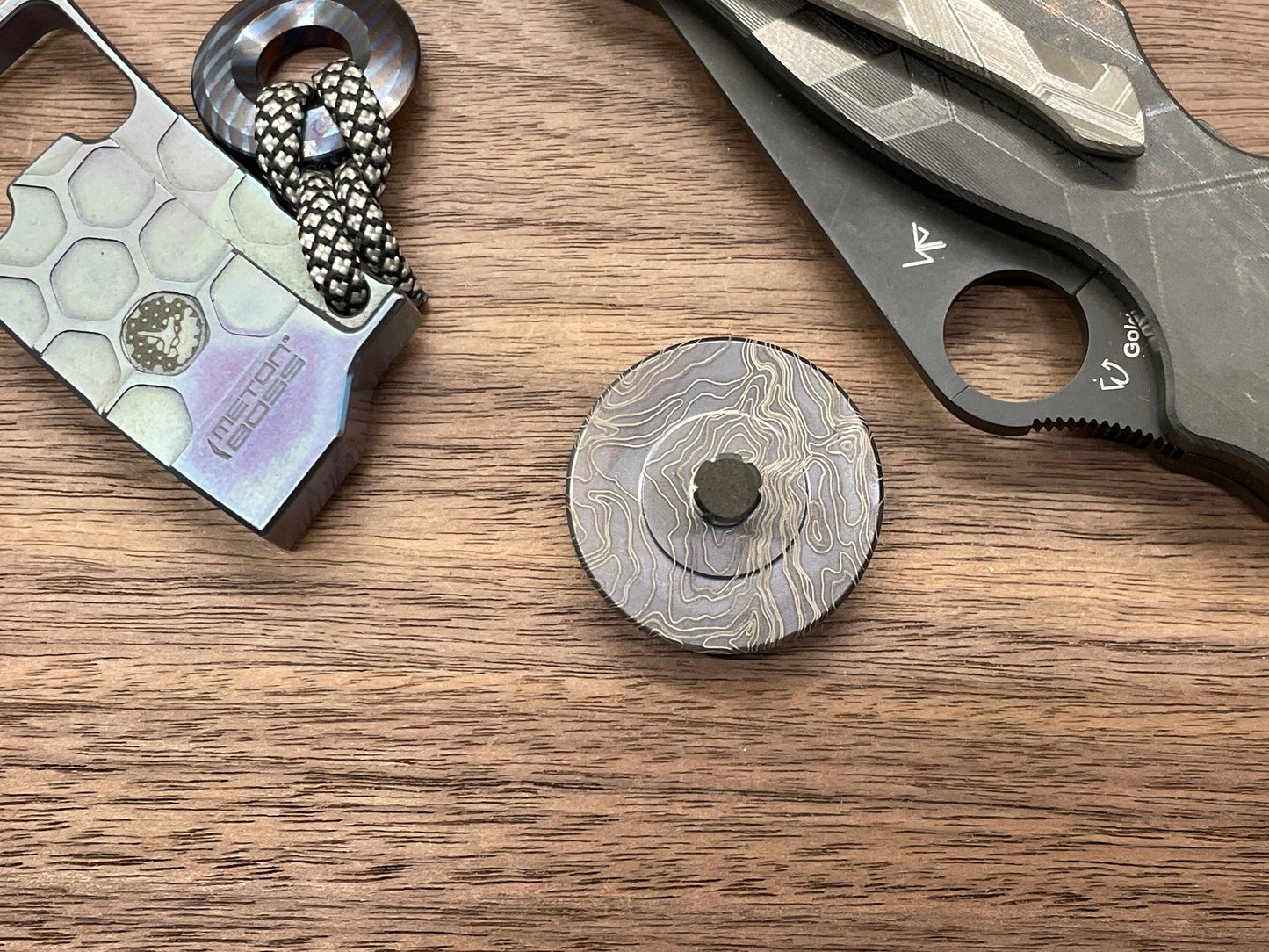 Black TOPO engraved Spinning Top PERFORMER