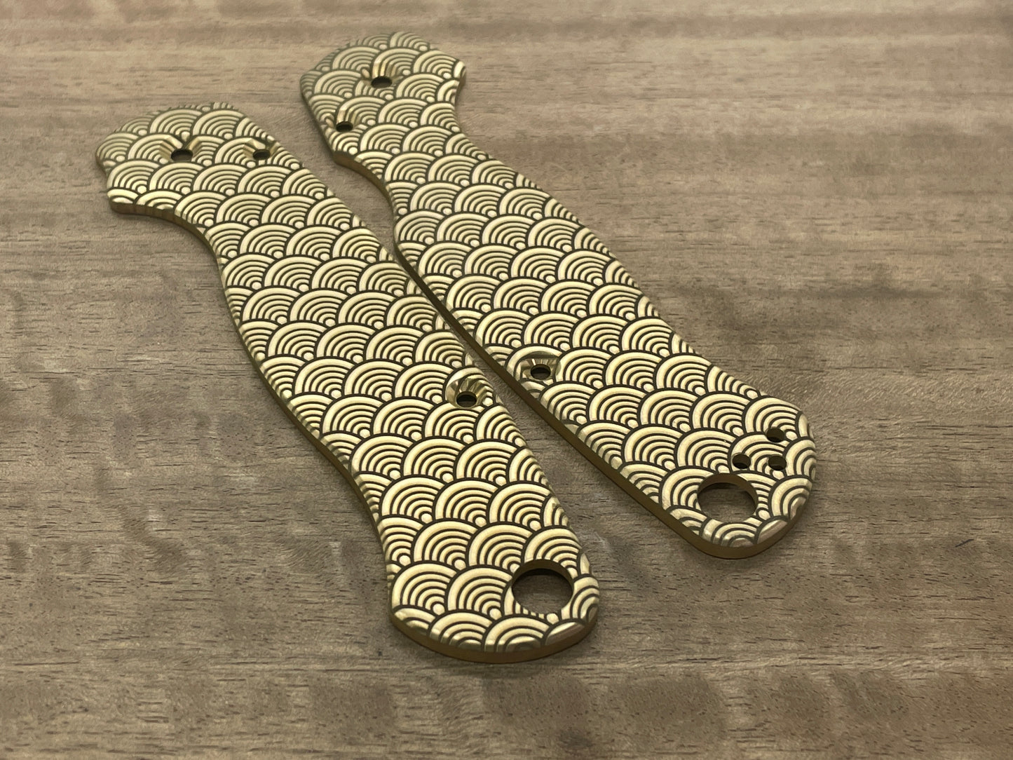 SEIGAIHA Brass Scales for Spyderco Paramilitary 2 PM2