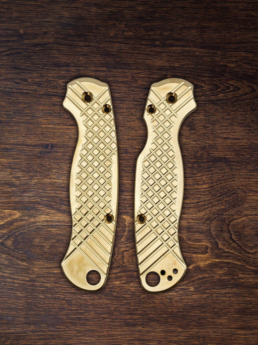 Spyderco Paramilitary 2<br>Brass Frag