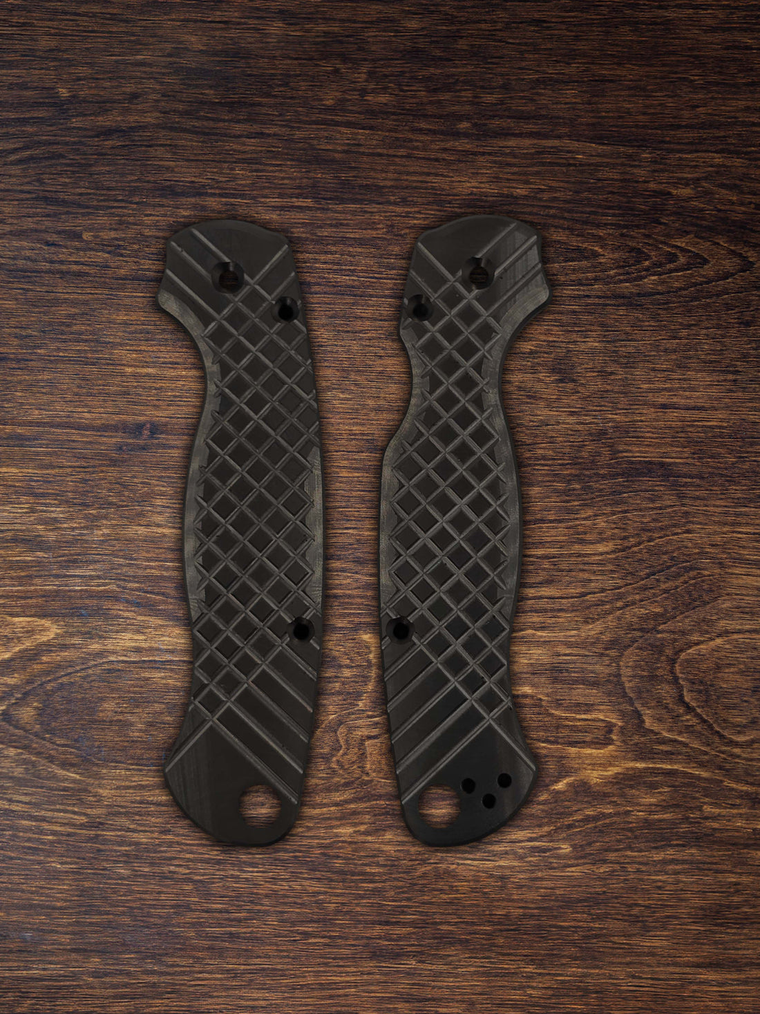 Spyderco Paramilitary 2<br>Zirconium Frag