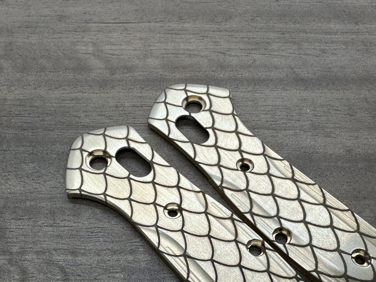 DRAGONSKIN engraved Brass Scales for Benchmade 940 Osborne