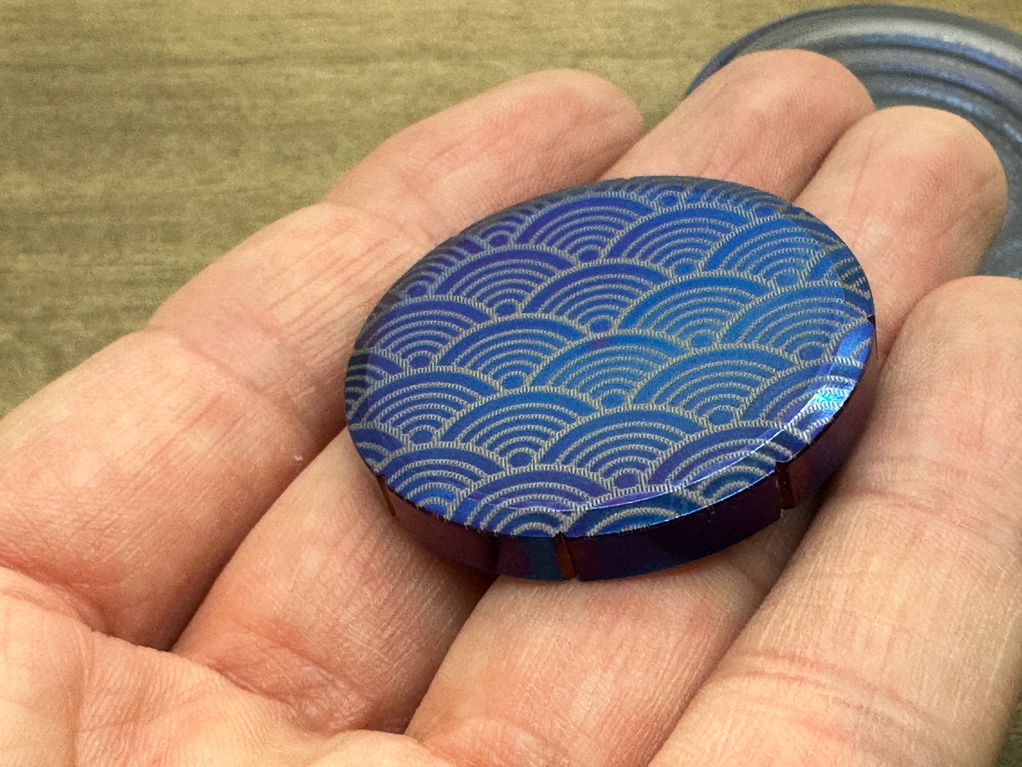 SEIGAIHA Flamed Titanium Spinning Worry Coin Spinning Top