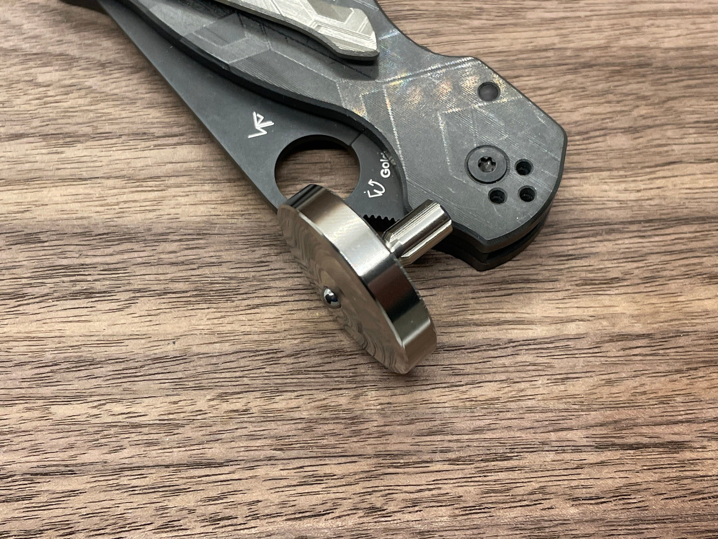 Black TOPO engraved Spinning Top PERFORMER