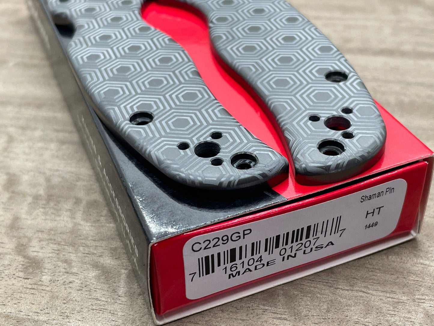 HONEYCOMB engraved Black Zirconium Scales for SHAMAN Spyderco
