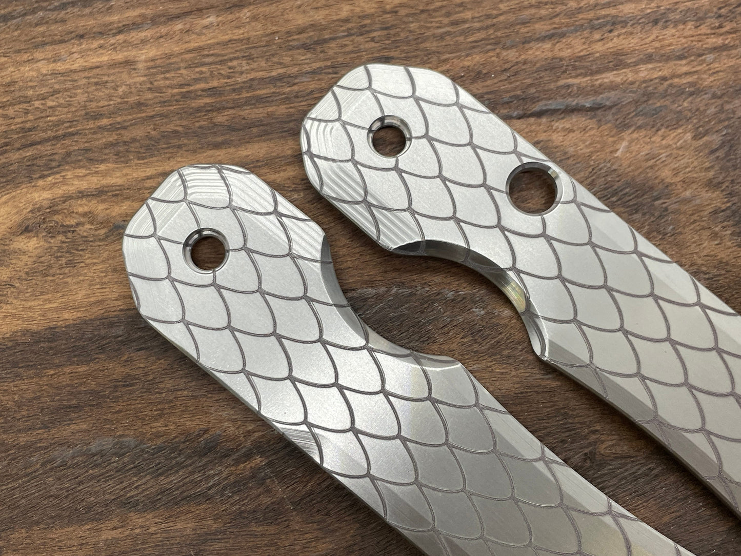 DRAGONSKIN Titanium Scales for Spyderco SMOCK