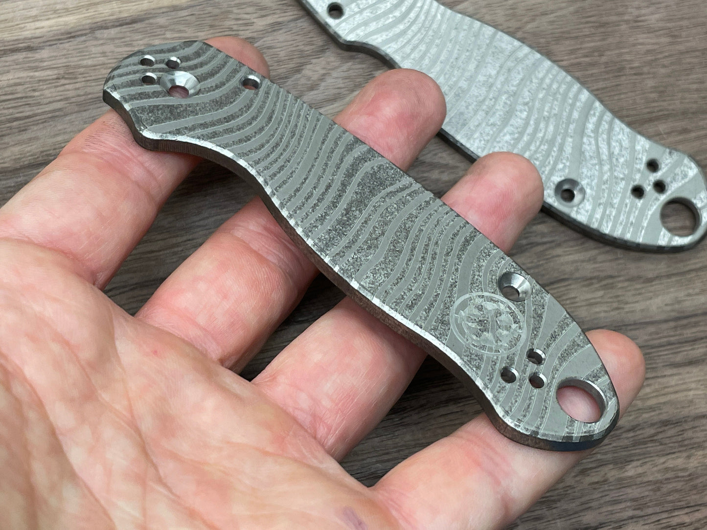 Battleworn BESKAR Mandalorian Titanium Scales for Spyderco Para 3