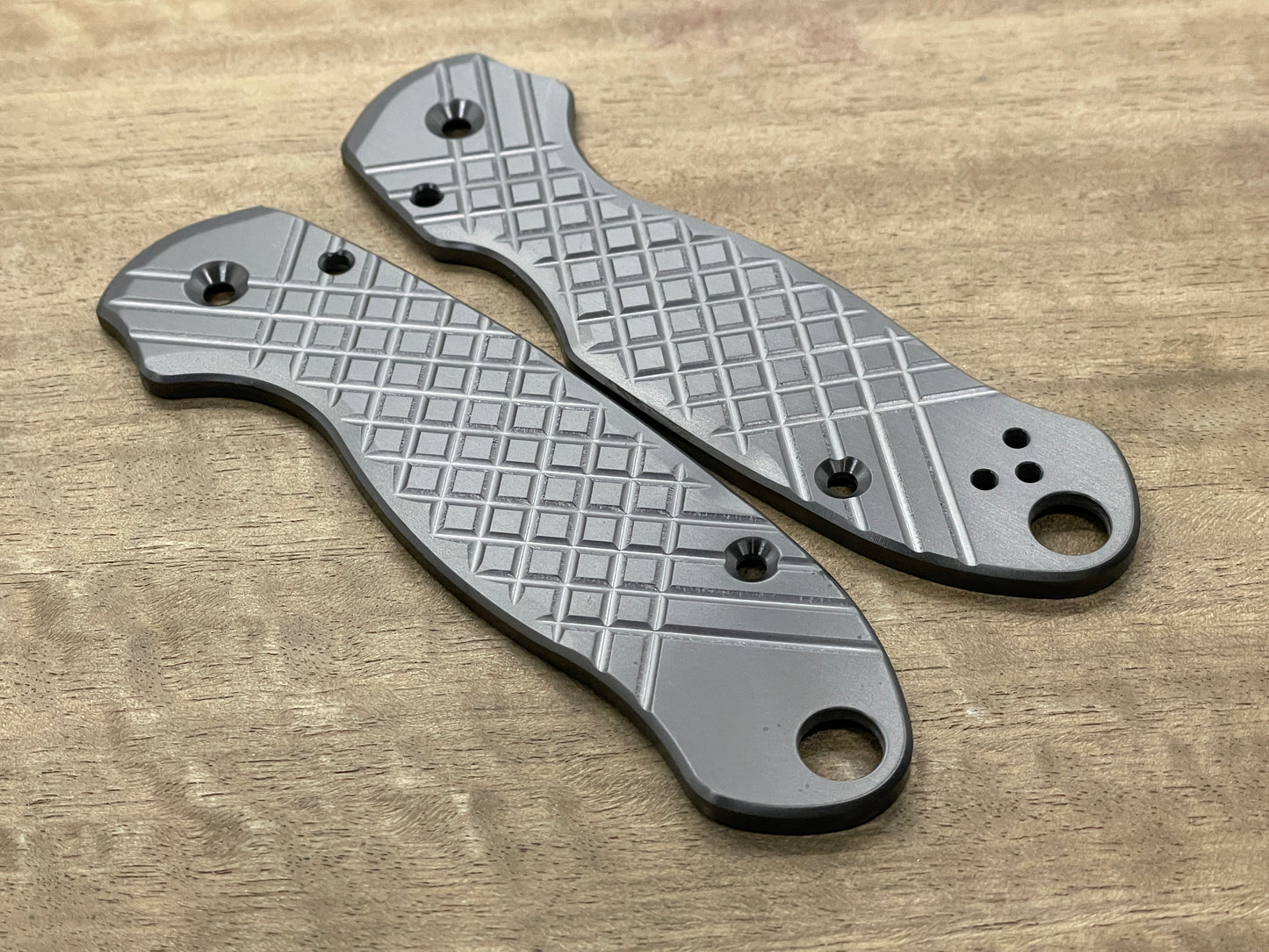 FRAG milled black Zirconium scales for Spyderco Para 3