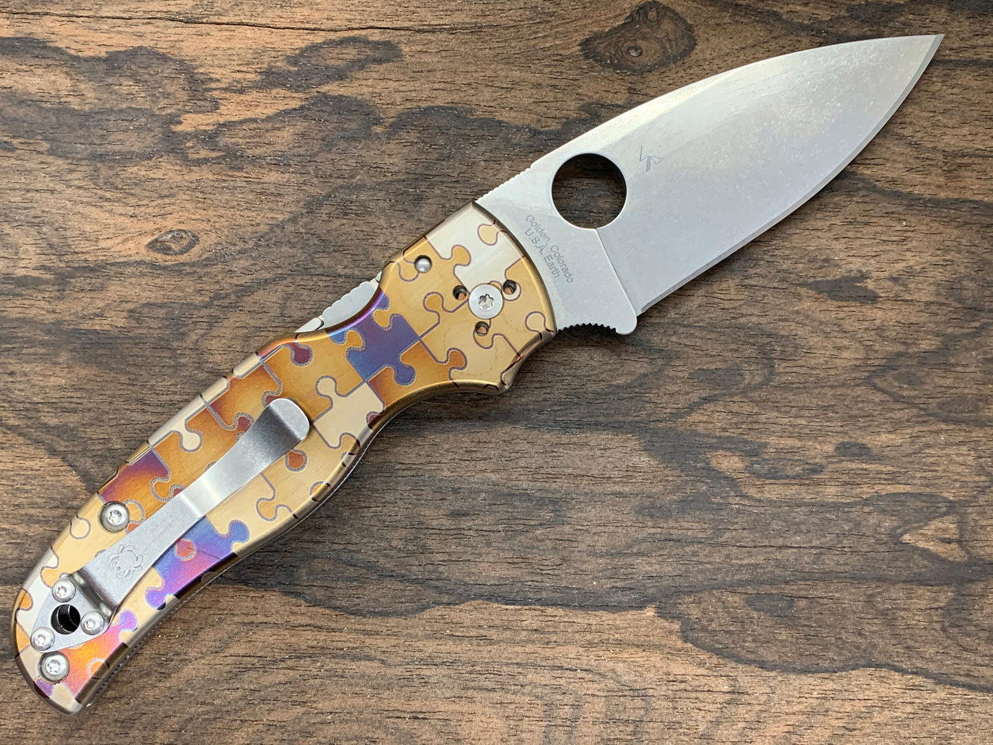 Jigsaw PUZZLES heat ano engraved Titanium Scales for SHAMAN Spyderco