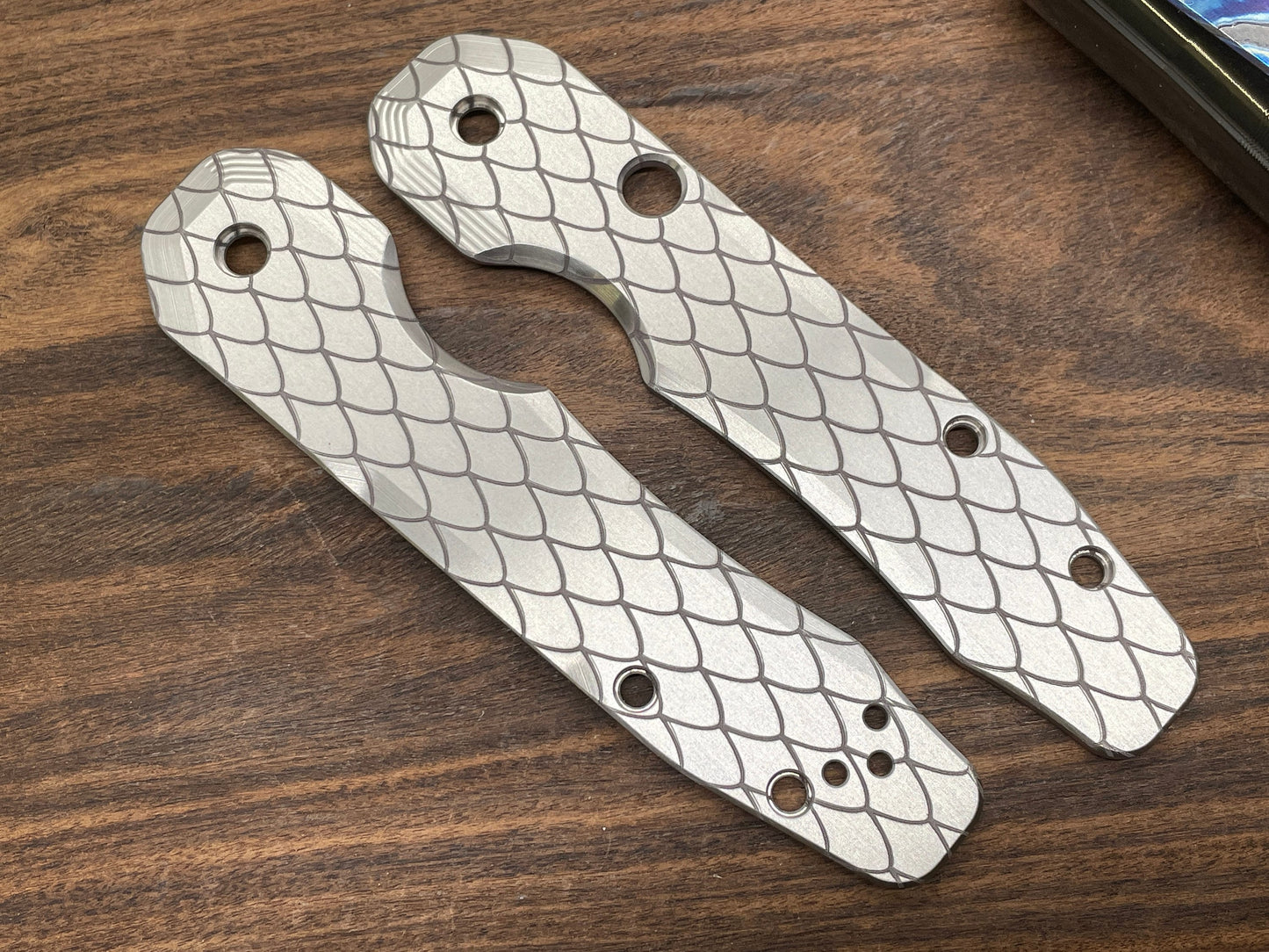 DRAGONSKIN Titanium Scales for Spyderco SMOCK