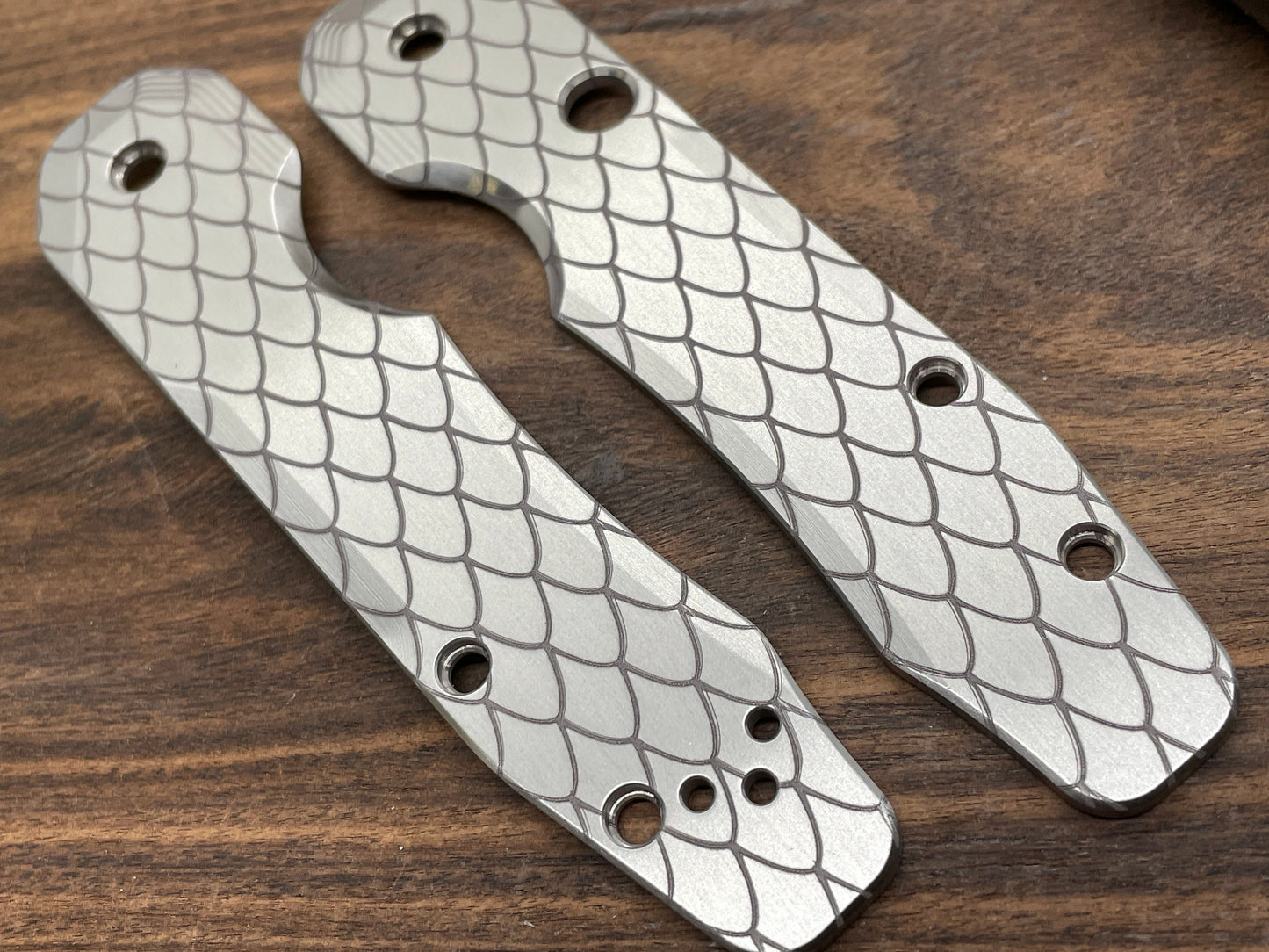 DRAGONSKIN Titanium Scales for Spyderco SMOCK