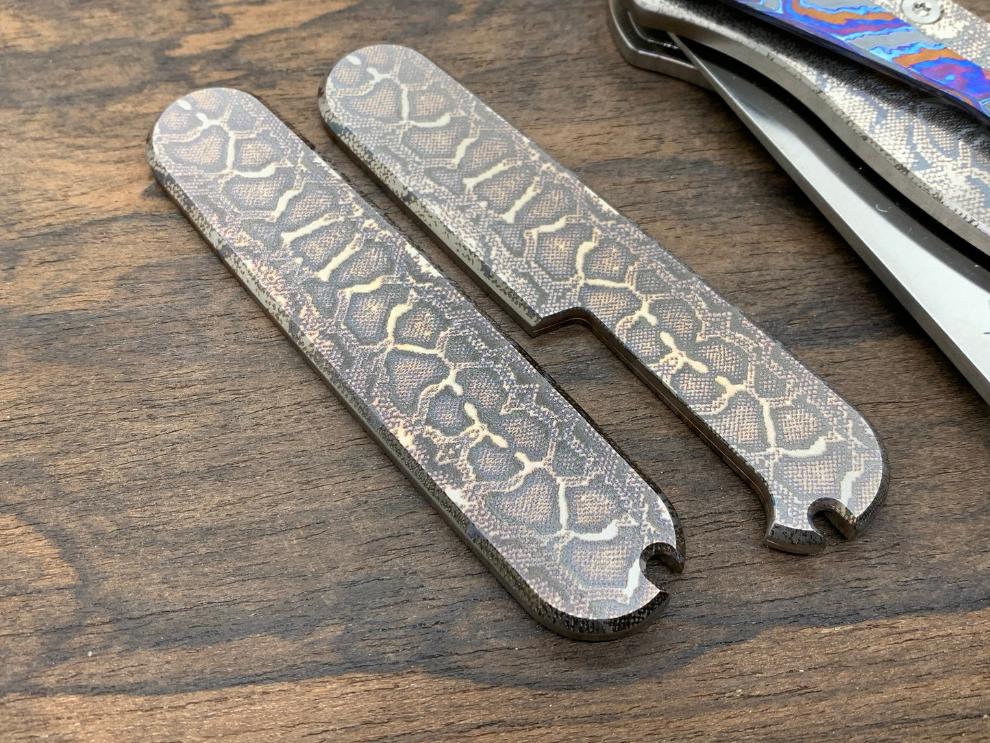 REPTILIAN engraved 91mm Titanium Scales for Swiss Army SAK