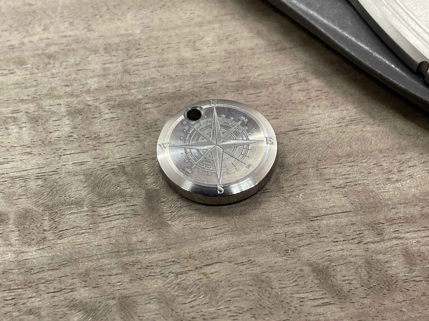 COMPASS engraved Titanium Pendant Keychain Dog tag Key fob Necklace