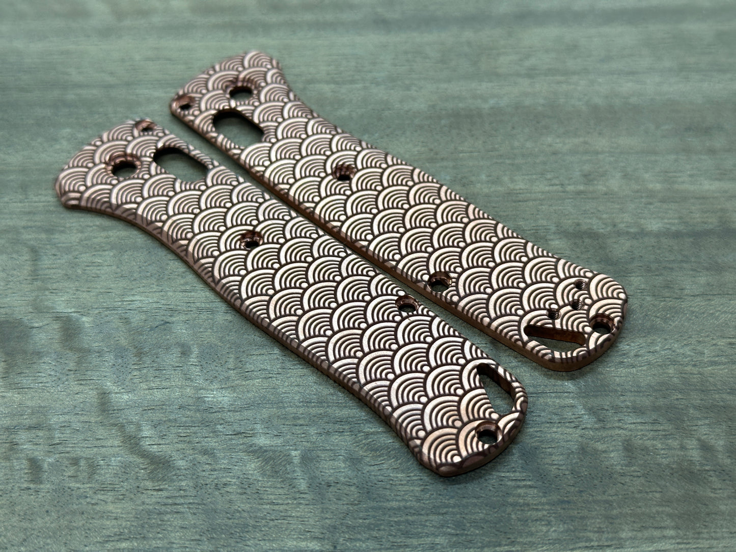 SEIGAIHA Copper Scales for Benchmade Bugout 535
