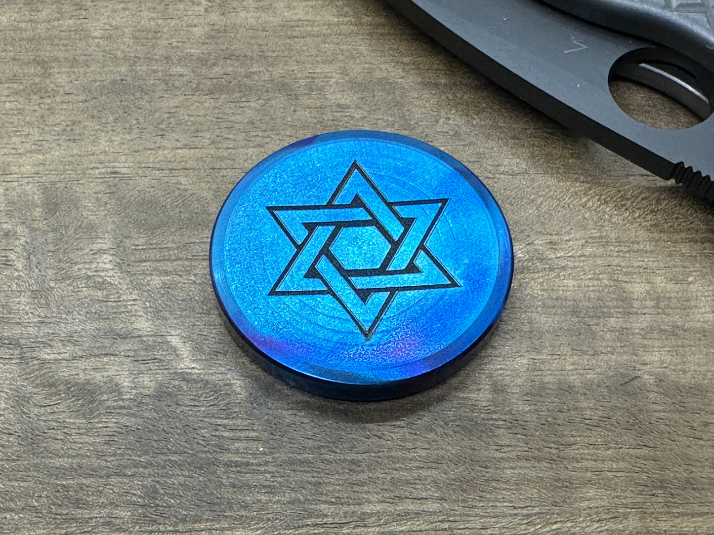 4 sizes Stars of David Flamed Titanium Challenge Coin Worry Coin