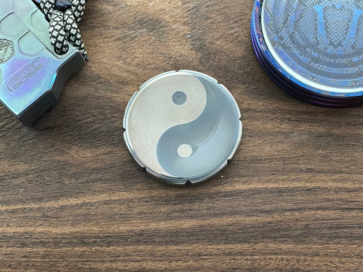 Yin-Yang STROBE effects MEGA Spinning Top Titanium spin