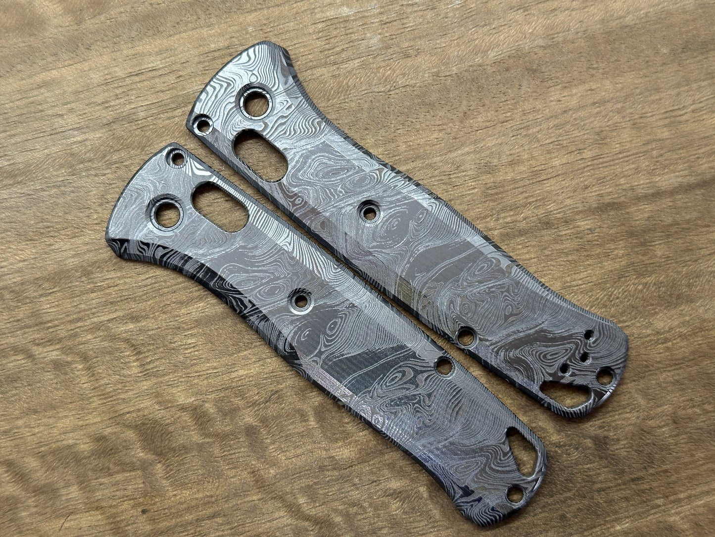 Black Dama TWIST pattern engraved Titanium Scales for Benchmade Bugout 535