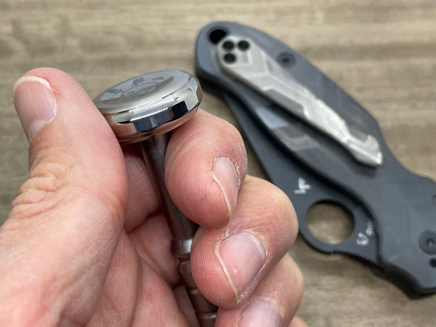 FIDGET-Stick Flying Eagle Titanium EDC Fidget