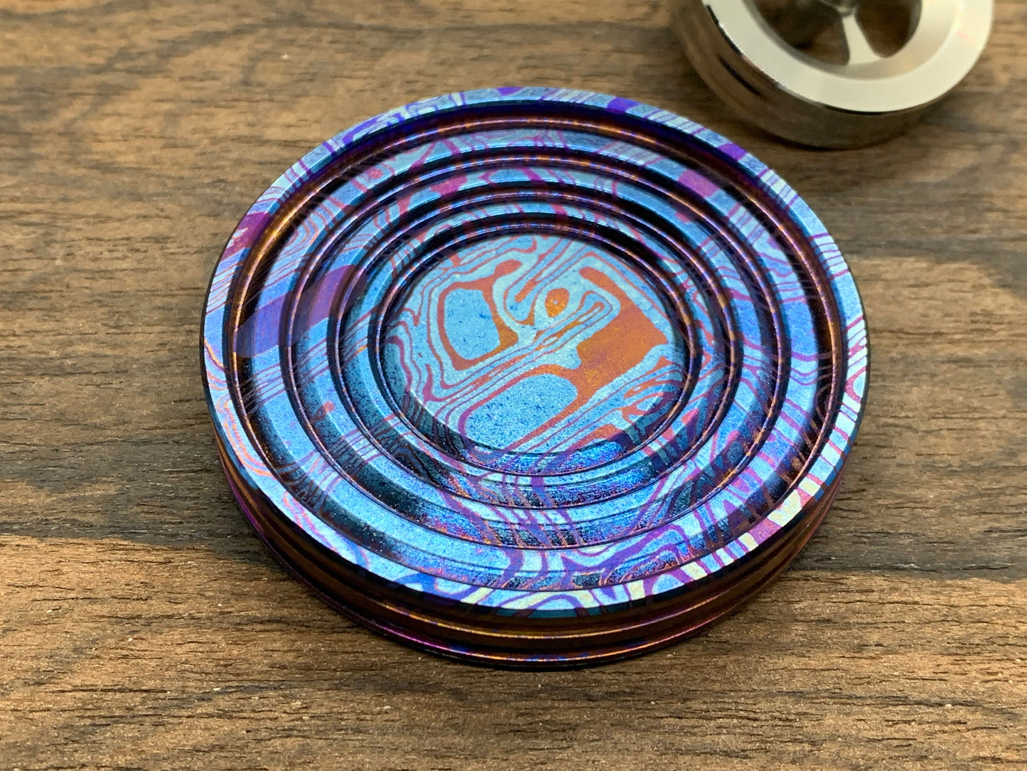 Flamed Mokume pattern heat ano Titanium Spin base for Spinning Tops & Coins