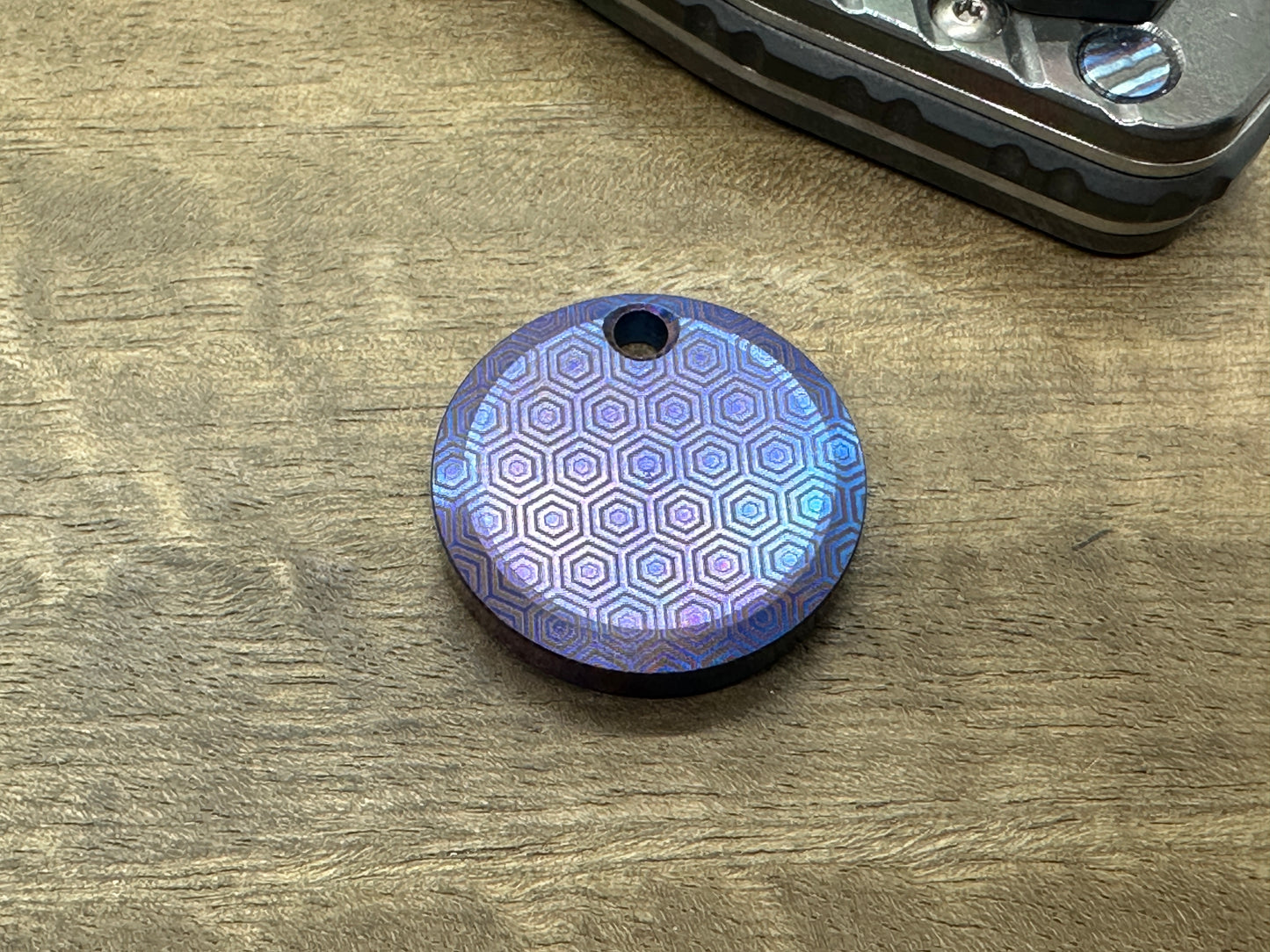 HONEYCOMB Flamed engraved Titanium Pendant Keychain