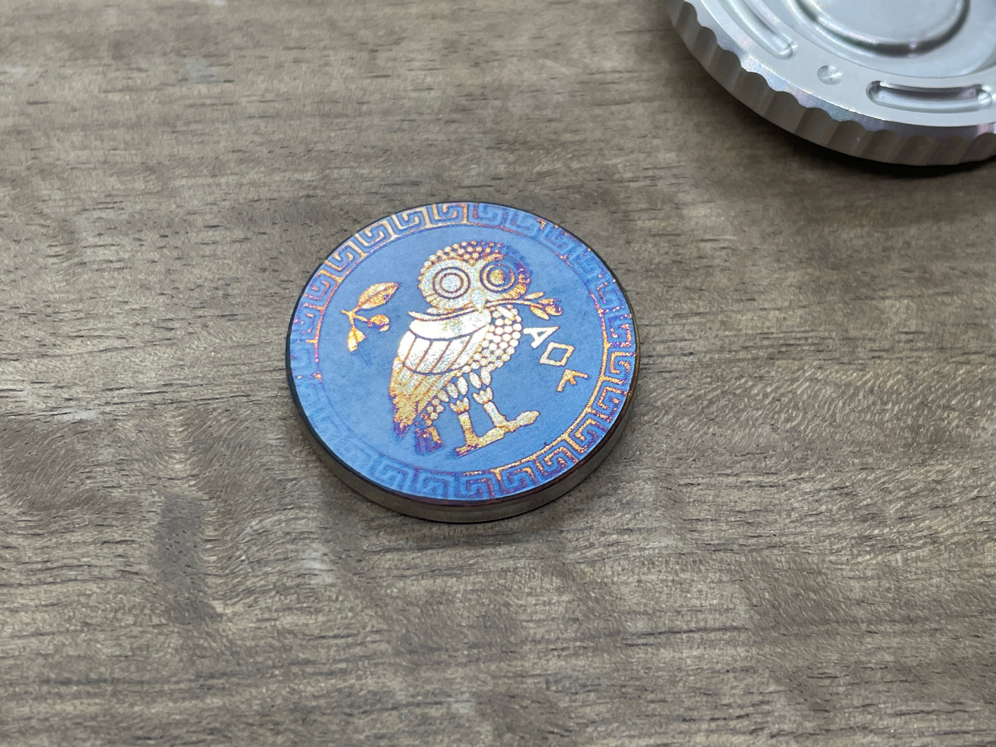 The OWL Flamed engraved Titanium Coin for Billetspin GAMBIT