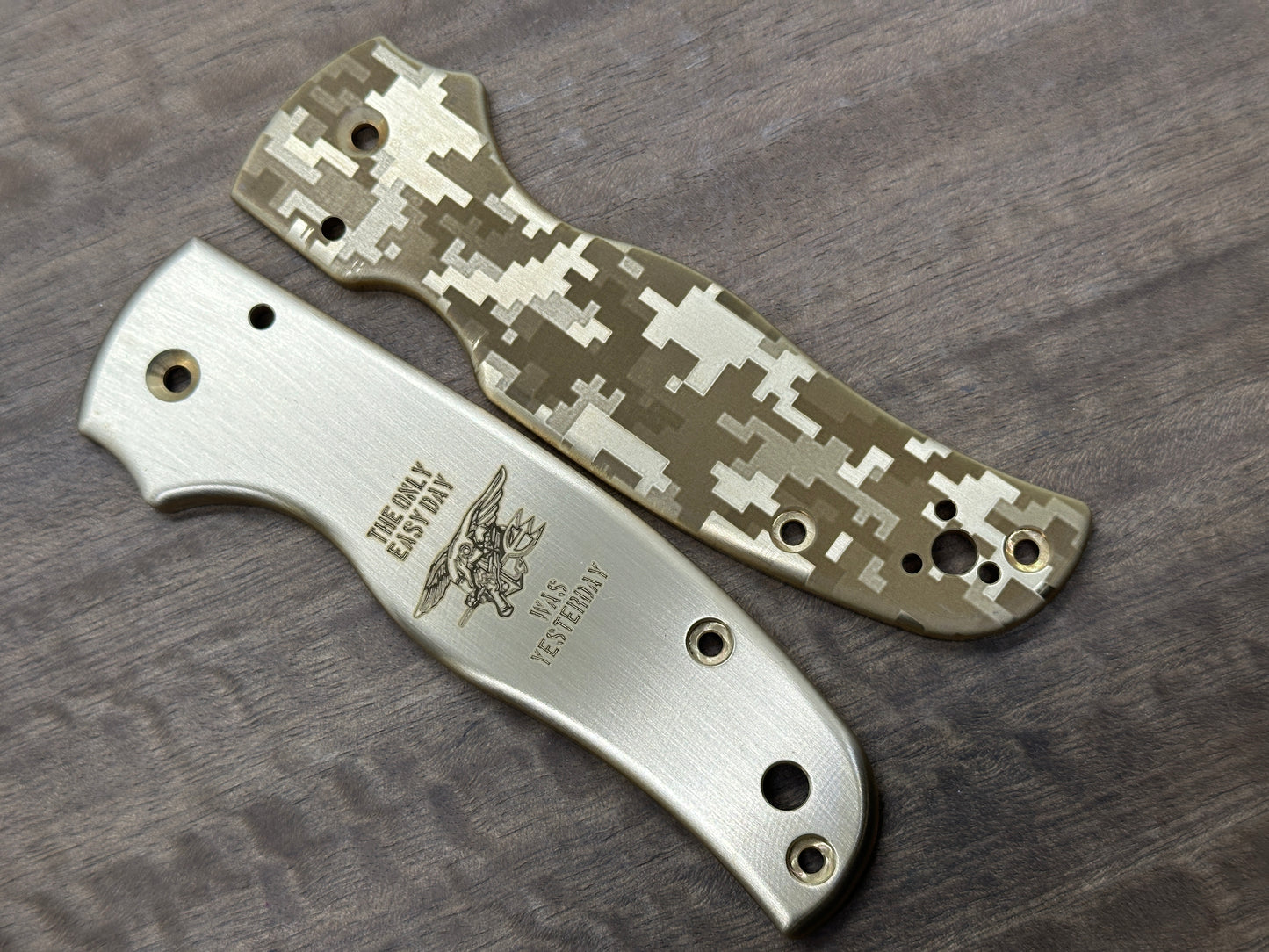 US NAVY Seals "The only easy day was yesterday" Brass Scales for SHAMAN Spyderco