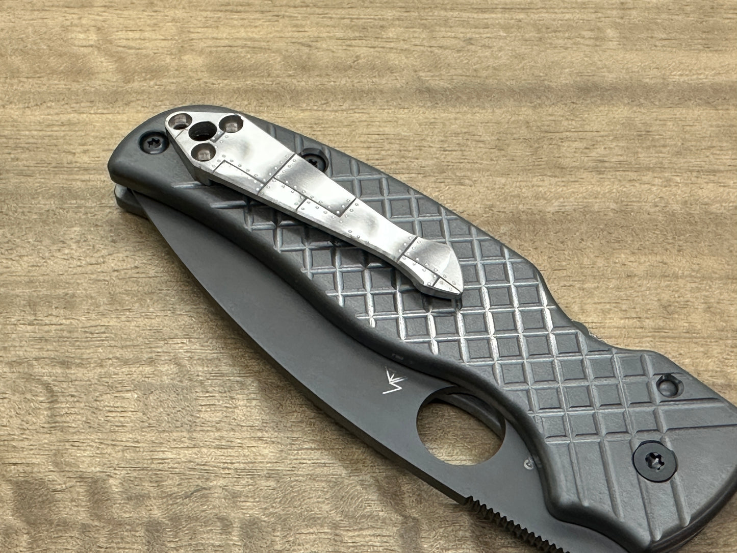 RIVETED AIRPLANE engraved Spidy Titanium Clip for SHAMAN Spyderco