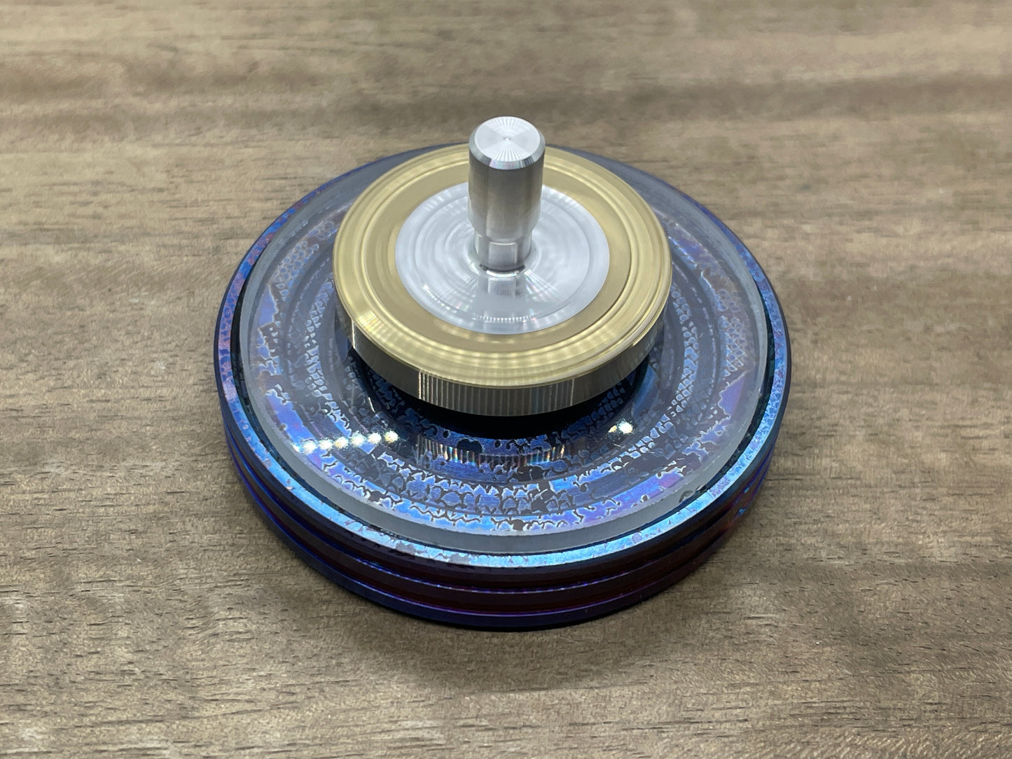 The OWL Brass Spinning Top PERFORMER - Alu Aerospace stem