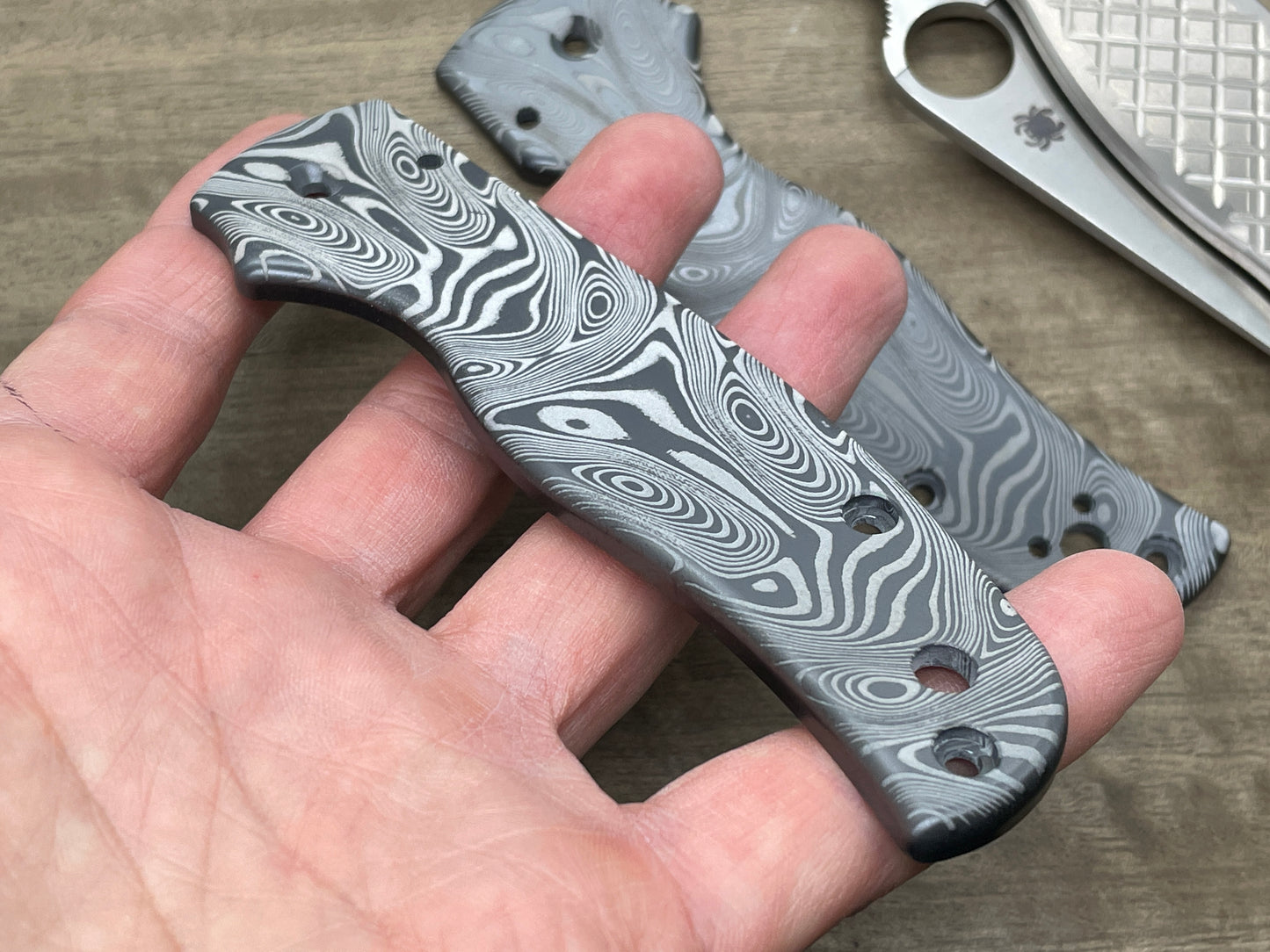 Dama FISH Zirconium Scales for SHAMAN Spyderco