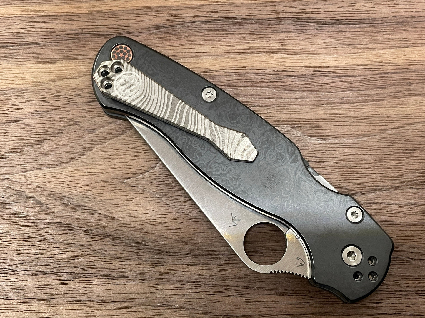 Battleworn BESKAR engraved Dmd Titanium CLIP for most Spyderco models