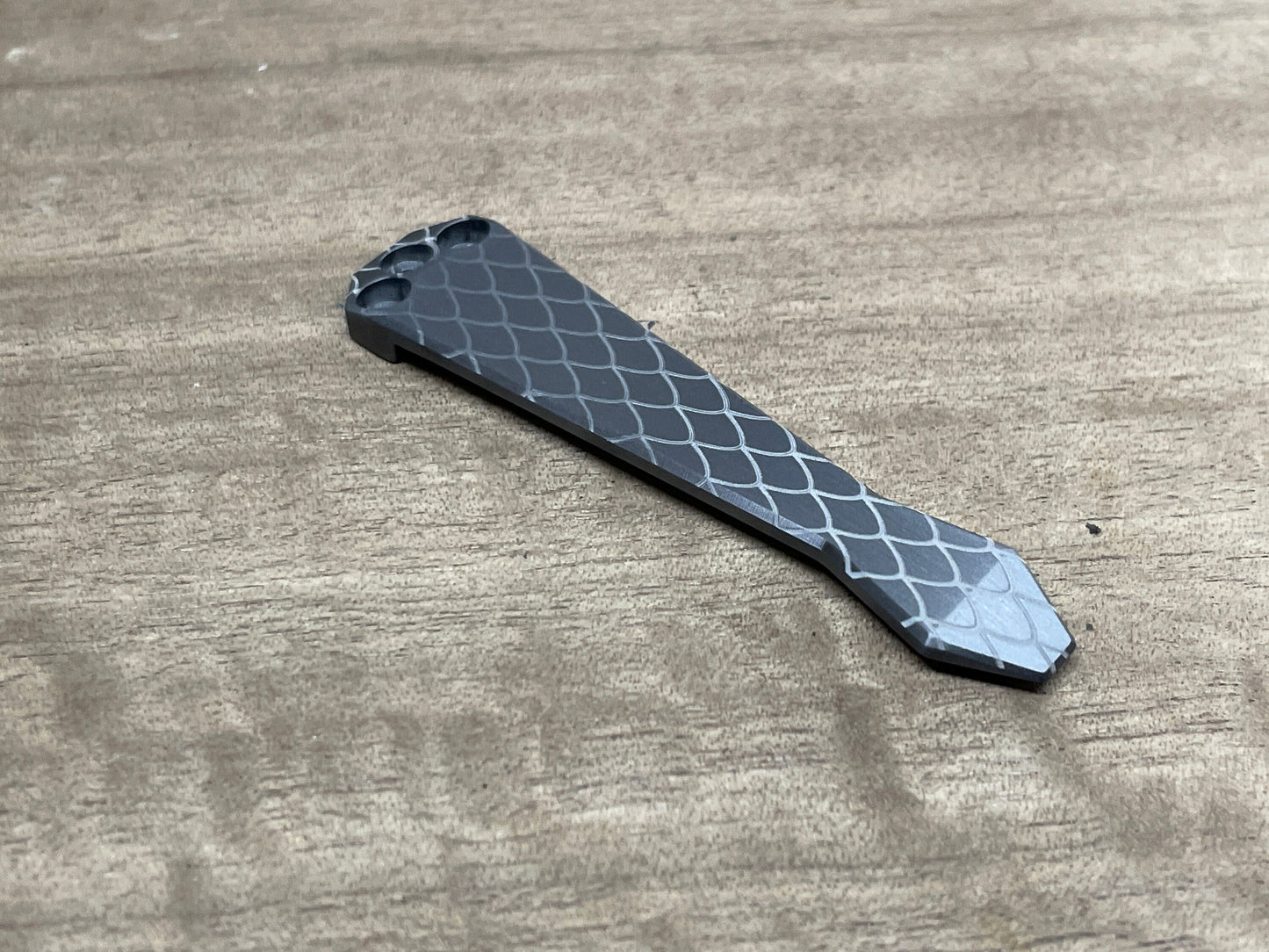 DRAGONSKIN engraved Black Zirconium Dmd CLIP for most Benchmade models