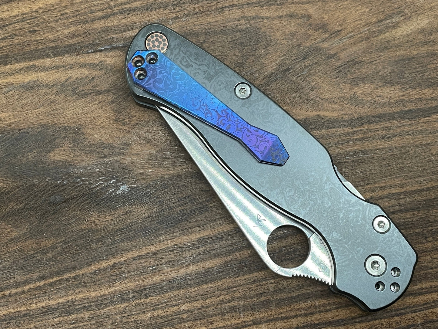 Flamed VICTORIA engraved Dmd Titanium CLIP for most Spyderco models