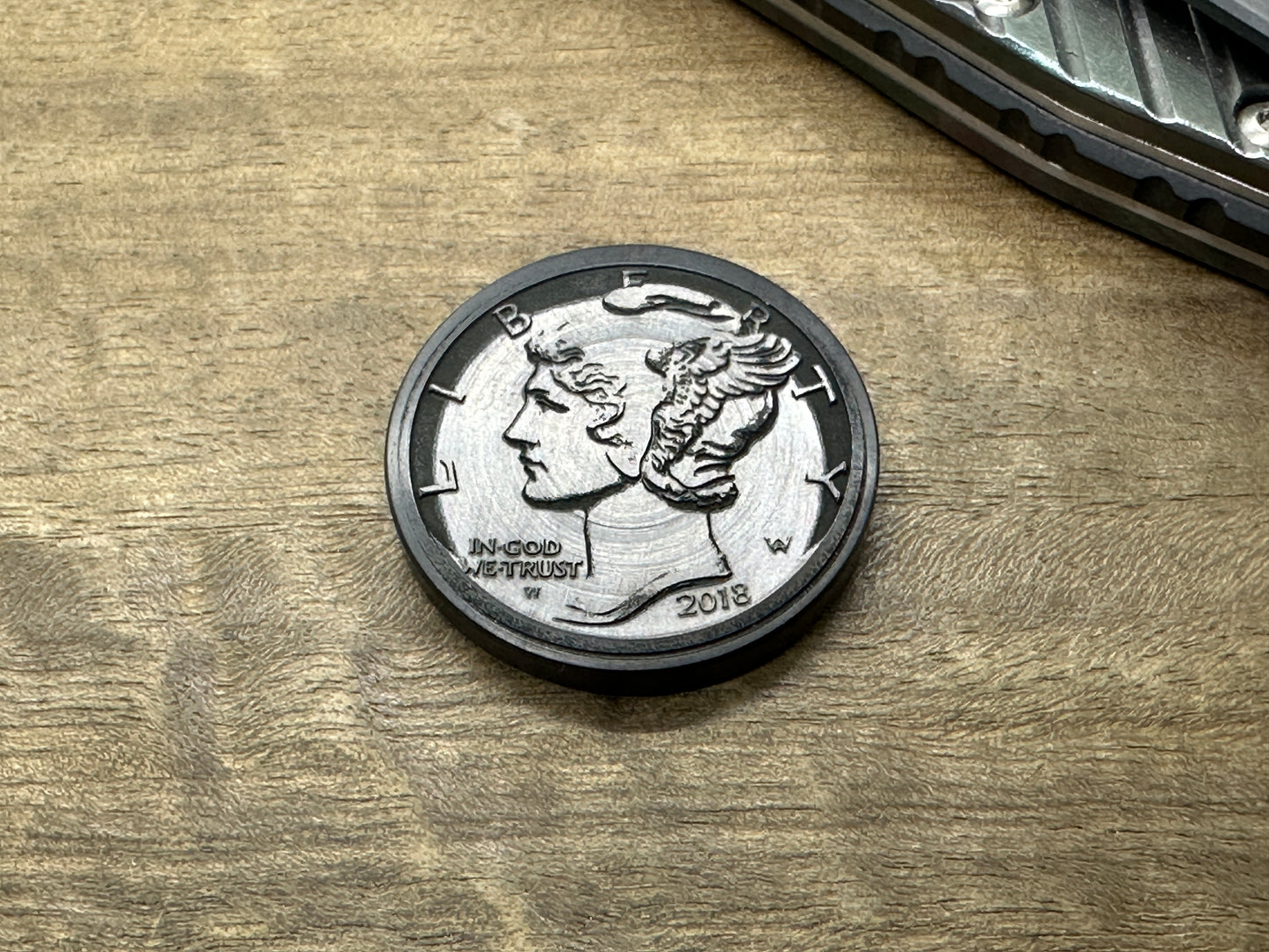 4 sizes Liberty Deep engraved Black Tungsten Worry Coin