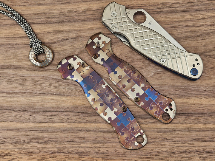 CLR Spyderco Paramilitary2<br>Titanium Standard Jigsaw Puzzle