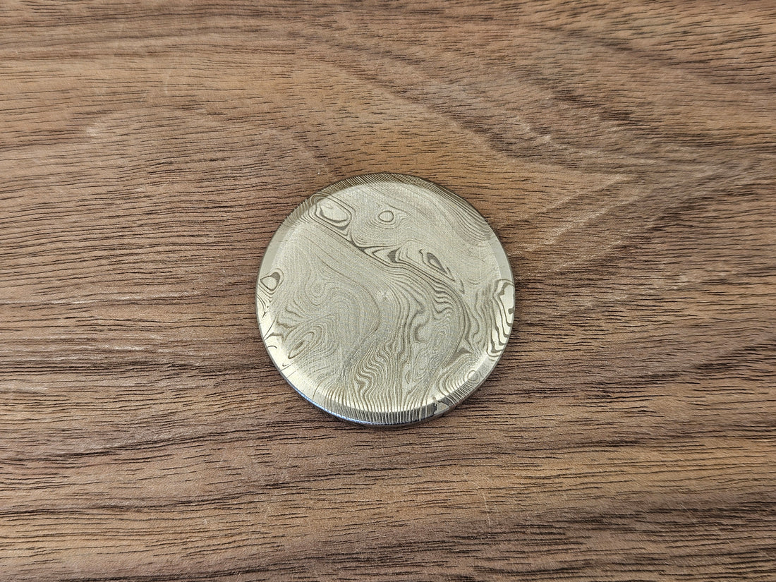 CLR Everyday Coin 148<br>Titanium Dama Fish