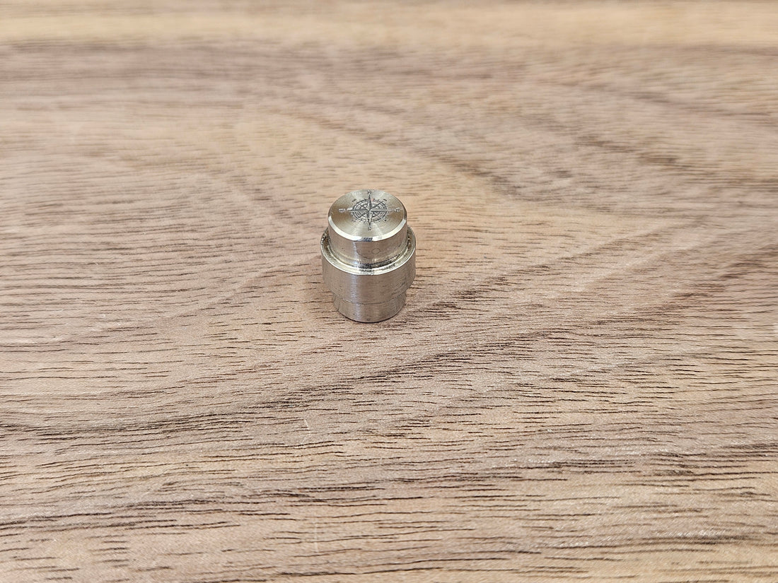 CLR Titanium Lanyard Hole Plug<br>Spyderco PM2 & PM3<br>Compass