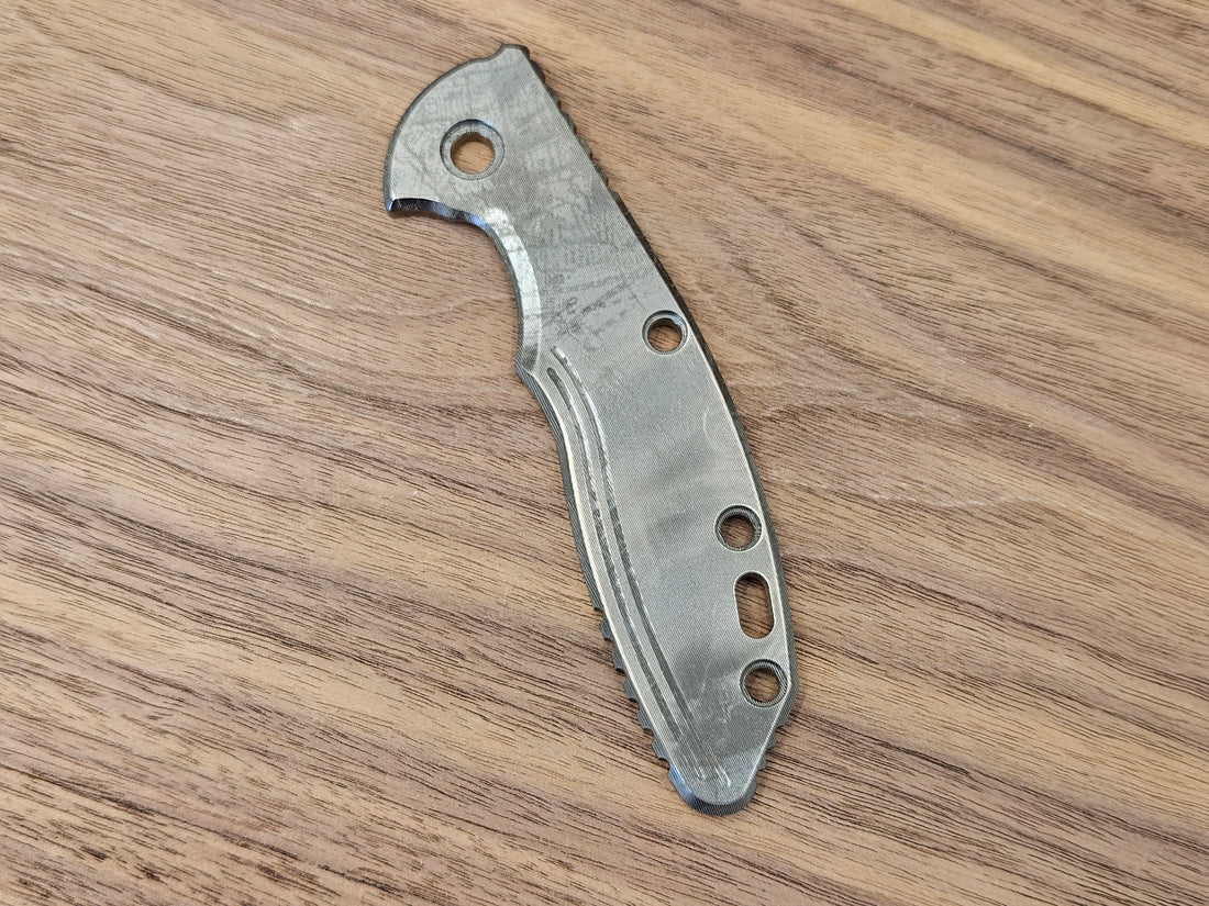 CLR<br>Hinderer XM 18 3.5 Titanium Standard Pirate Black