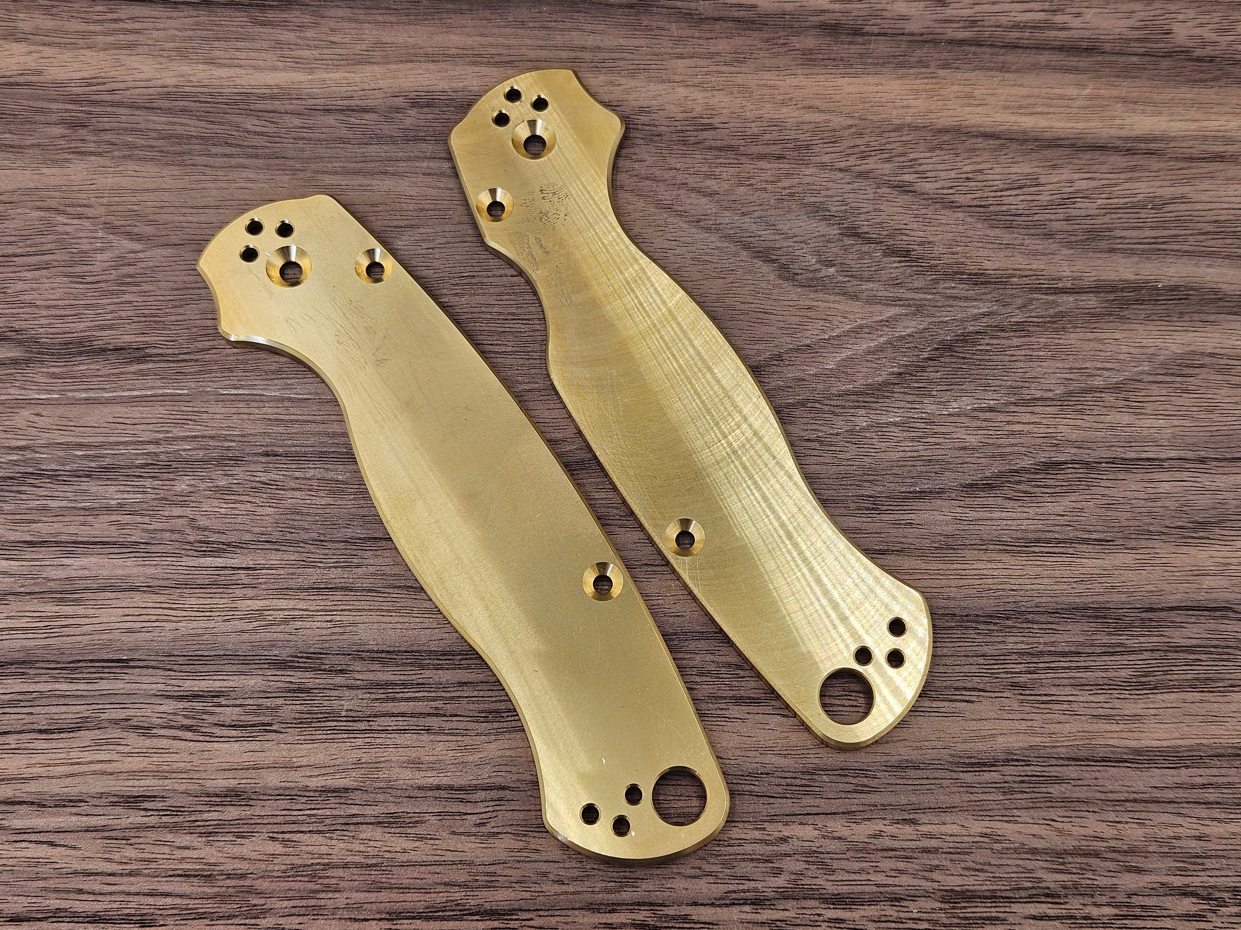 CLR Customizable Spyderco Paramilitary 2<br>Brass Standard