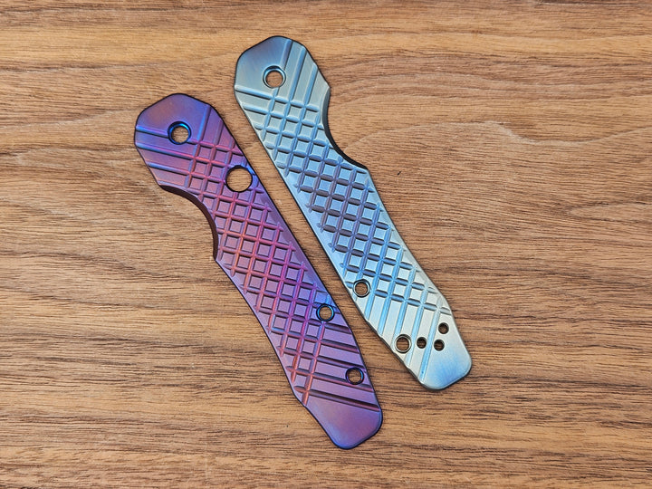 CLR Spyderco Smock<br>Titanium Frag Blue and Purple Flamed