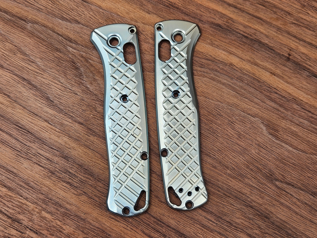 CLR Benchmade Bugout 535 Titanium Frag<br>Light Blue Flamed Polished