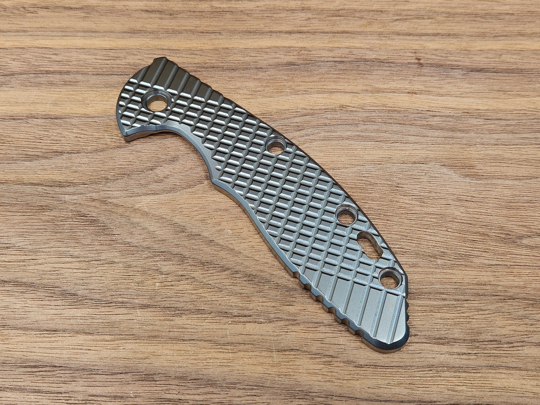 CLR<br>Hinderer XM 18 3.5 Titanium Frag Black