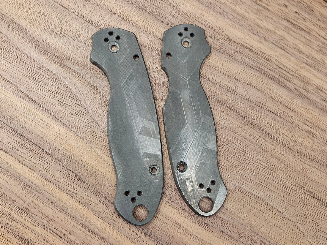 CLR Spyderco Paramilitary 3<br>Zirconium Standard Falcon
