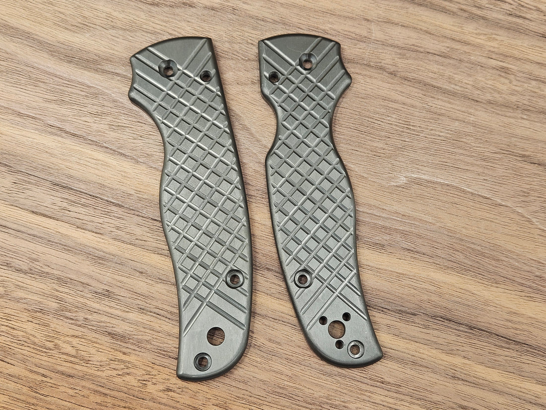 CLR Spyderco Shaman<br>Zirconium Frag Black
