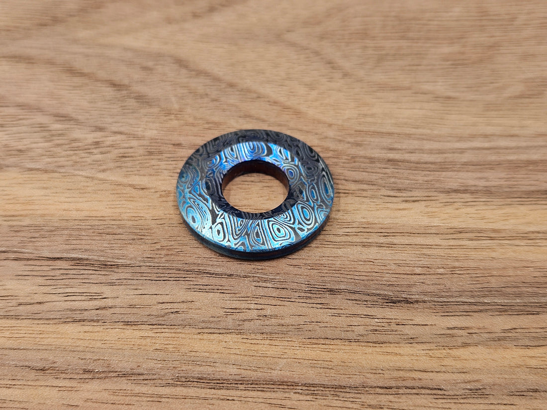 CLR Lanyard Bead 1 inch<br>Titanium Dama Ladder Blue Flamed